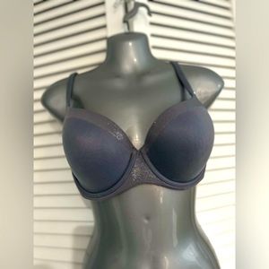 Victoria’s Secret Body by Victoria lined Demi bra size 34DD